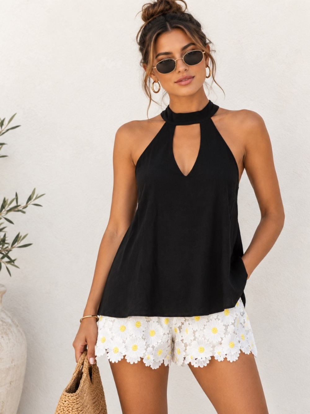Judith March Black Halter Daisy Shorts Romper Sz S Cruise Resort Boho